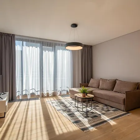 아파트 Easyrooms Dzirnavu