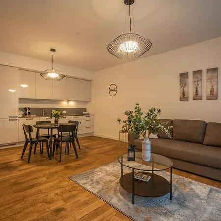 Easyrooms Dzirnavu 아파트 리가