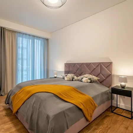 Easyrooms Dzirnavu Apartment