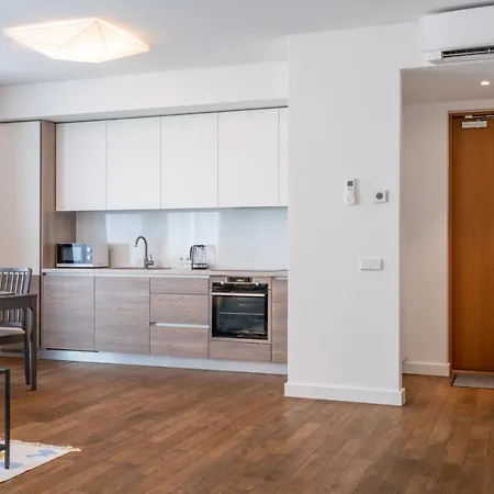 아파트 Easyrooms Dzirnavu